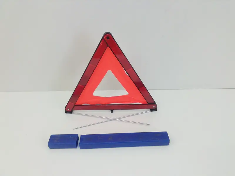 Triangolo di emergenza CITROEN C3 Serie 27R031004 Benzina