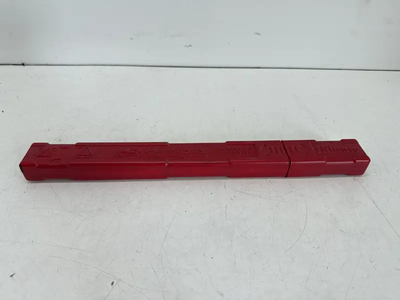 Triangolo di emergenza MERCEDES Classe GLK Serie (X204) (08>15) A1718900097 Diesel 2.0 (08>15)