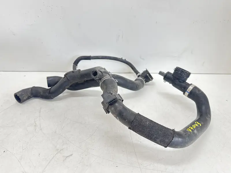 Tubo acqua refrigerante AUDI A1 Sportback (GBA) (18>) 2Q0122291A Benzina