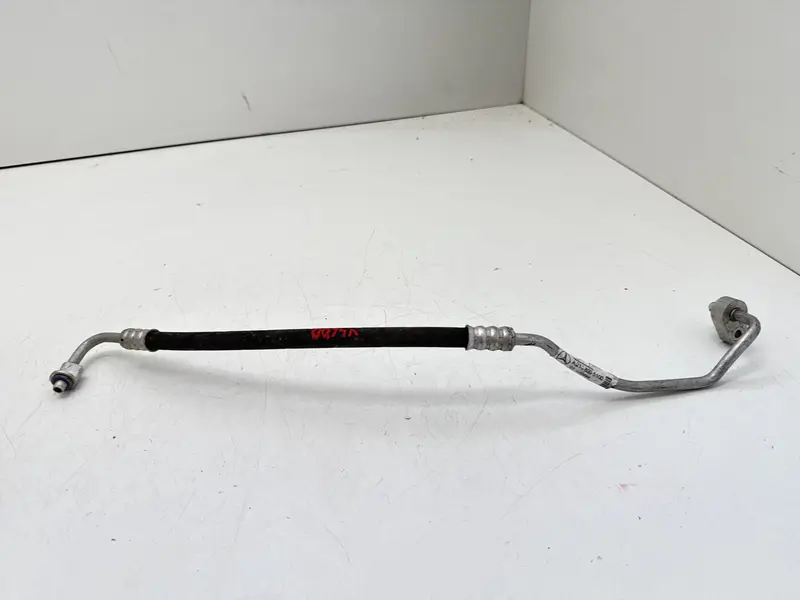 Tubo Aria condizionata MERCEDES Classe E W213 W2138305100 Benzina