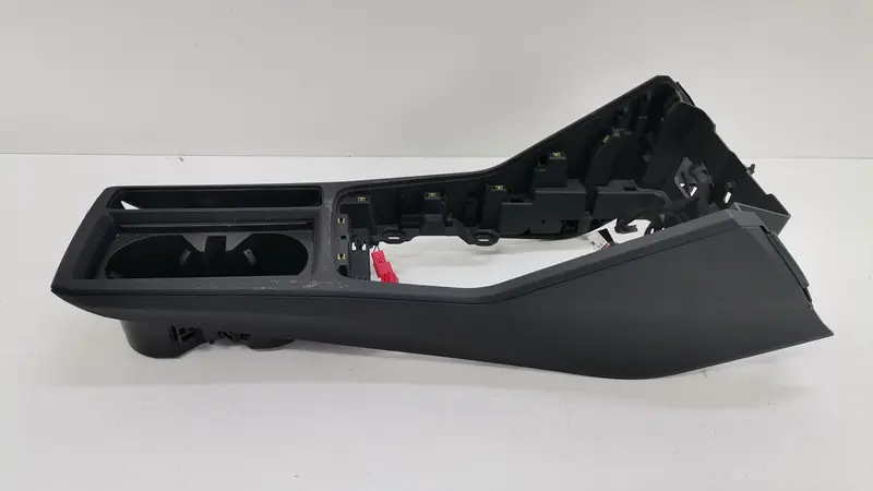 Tunnel consolle centrale AUDI Q3 Sportback Serie (F3N) (19>) 83b863242 Diesel 2000