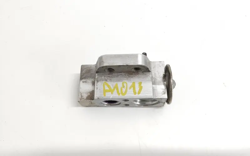 Valvola espansione A/C SEAT Ibiza Serie (08>12) 6Q0820679G Bifuel/Gas 1.2 (08>12)