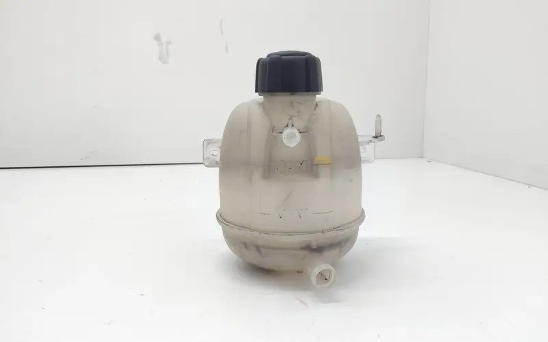Vaschetta liquido radiatore DACIA Duster 1° Serie 7701470460 8200766826 Diesel 1.5 (10>17)