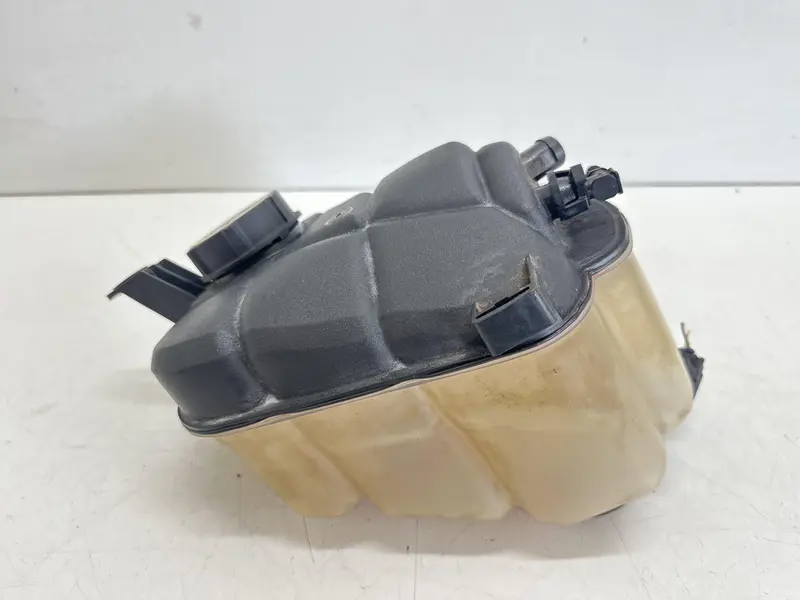 Vaschetta liquido radiatore LAND ROVER Discovery Sport (L550) (14>18) LR060349 3M5H8100AD Diesel 2.0 (14>18)