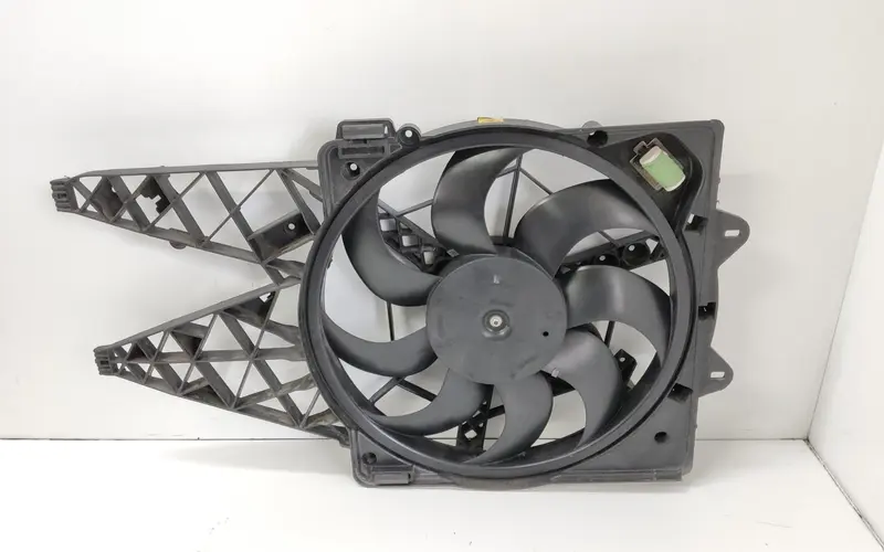 Ventola radiatore FIAT Doblo Serie (09>15) 51821155 896000600 Benzina (09>15)