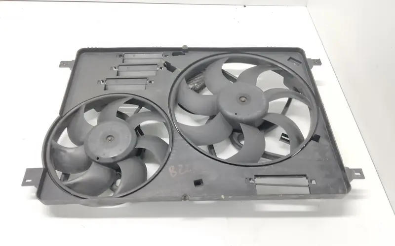 Ventola radiatore LAND ROVER Freelander 2° Serie LR026078 8240515 Benzina (03>06)