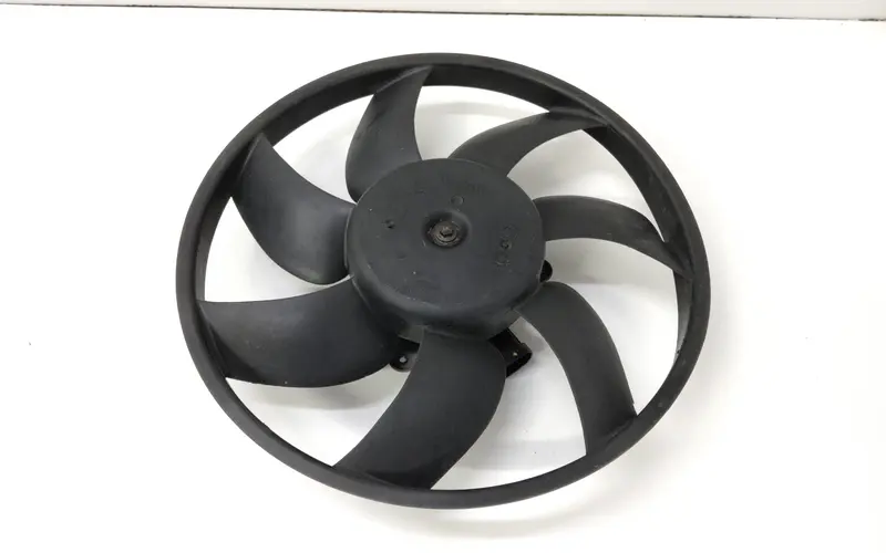 Ventola radiatore PEUGEOT 208 Serie (12>19) 8023-M00-007 Benzina 1.2 (12>19)