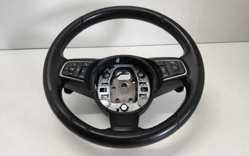 Volante JAGUAR XE Serie (X760) (15>) T4A2552PVJ GX733F563PD8PVJ Diesel 2.0